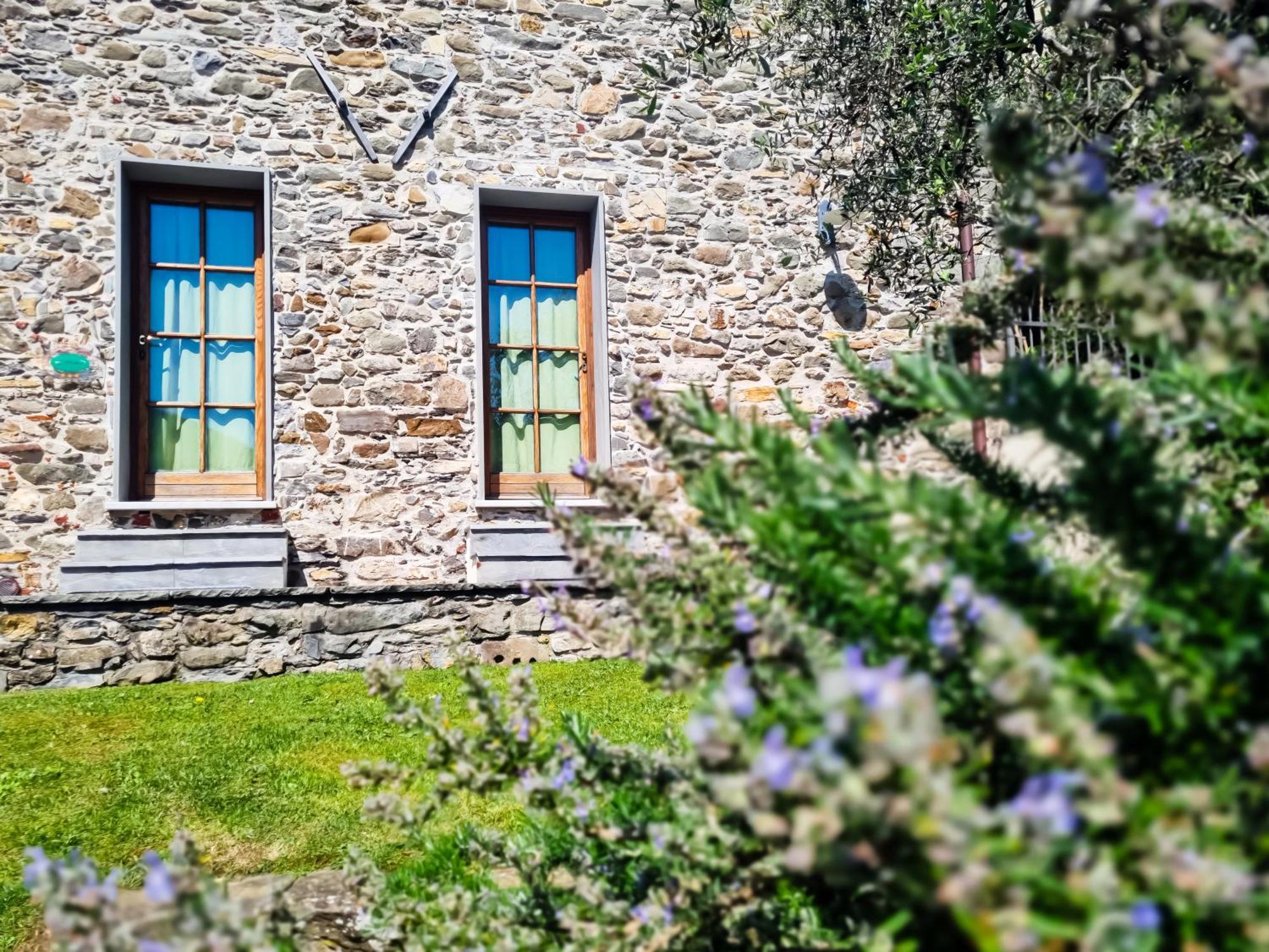 Locanda Il Monastero Ortonovo Екстер'єр фото