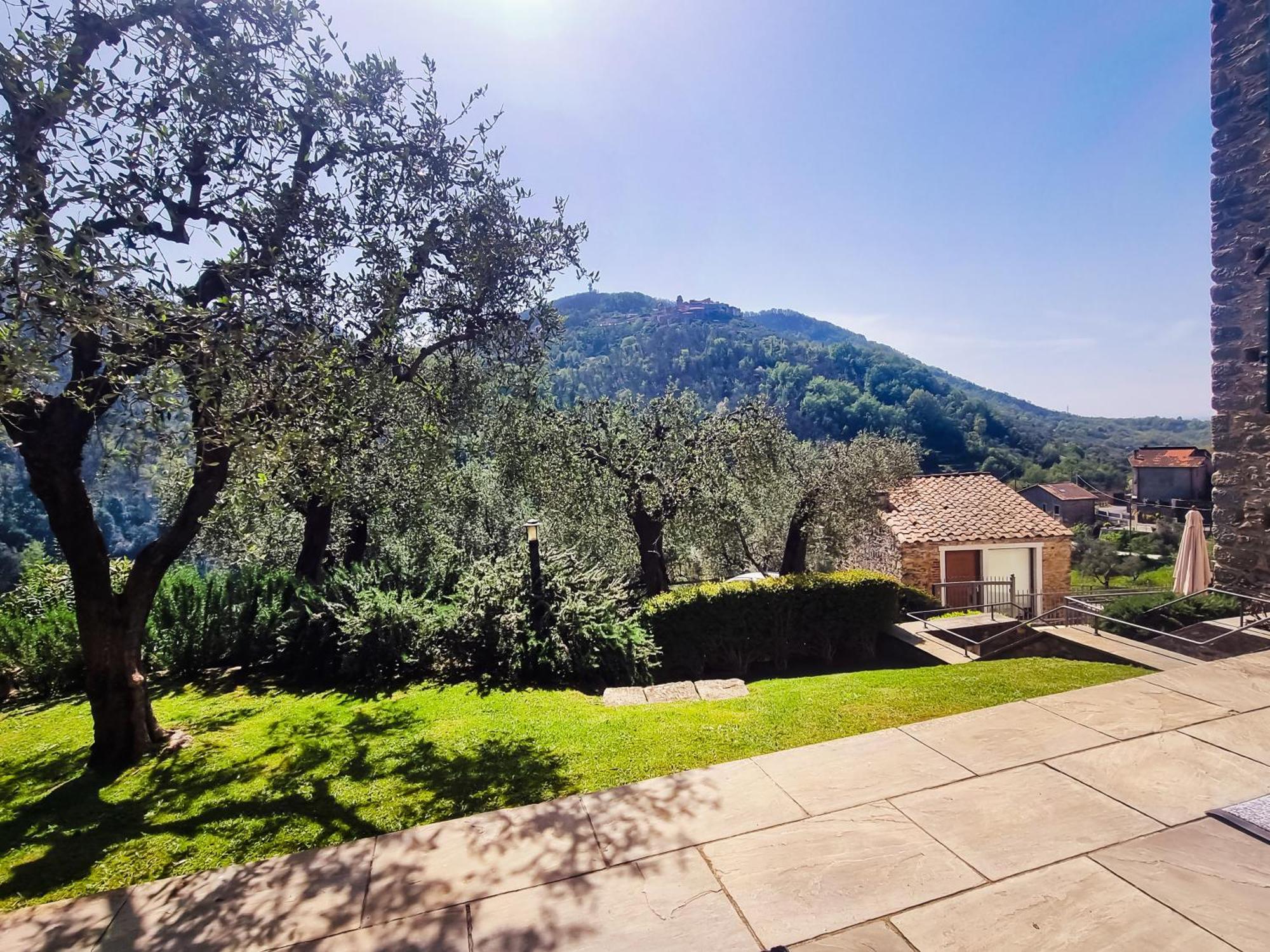 Locanda Il Monastero Ortonovo Екстер'єр фото