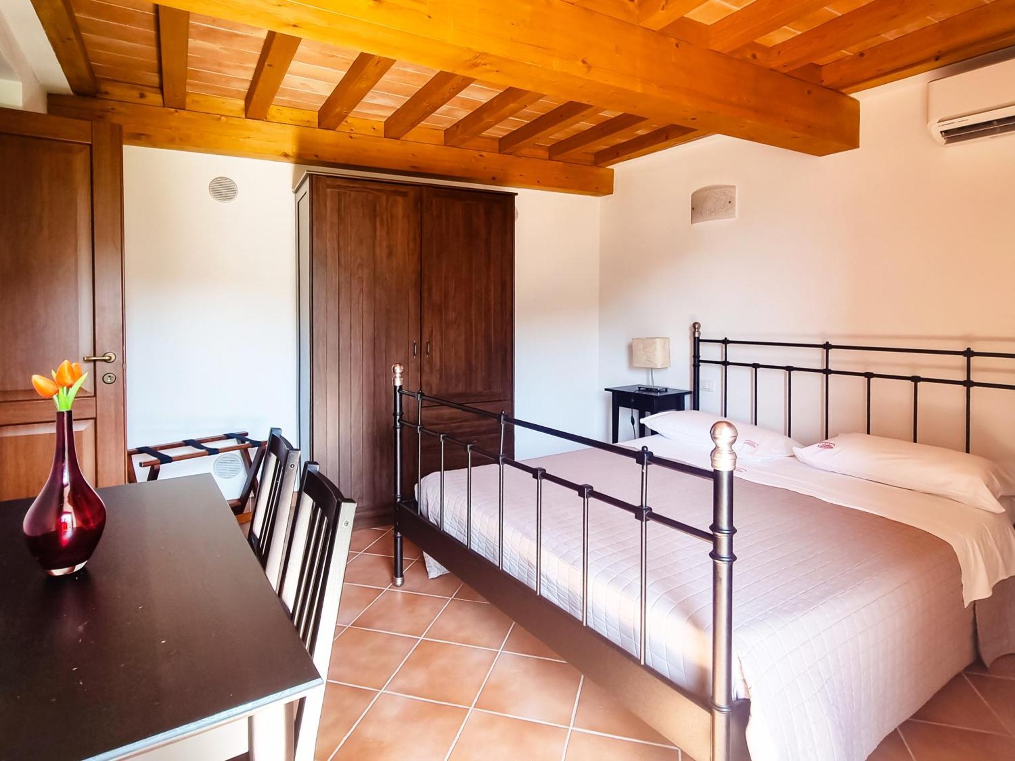 Locanda Il Monastero Ortonovo Екстер'єр фото