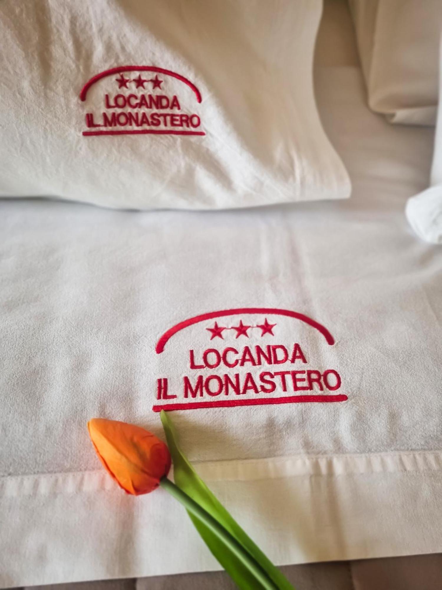Locanda Il Monastero Ortonovo Екстер'єр фото