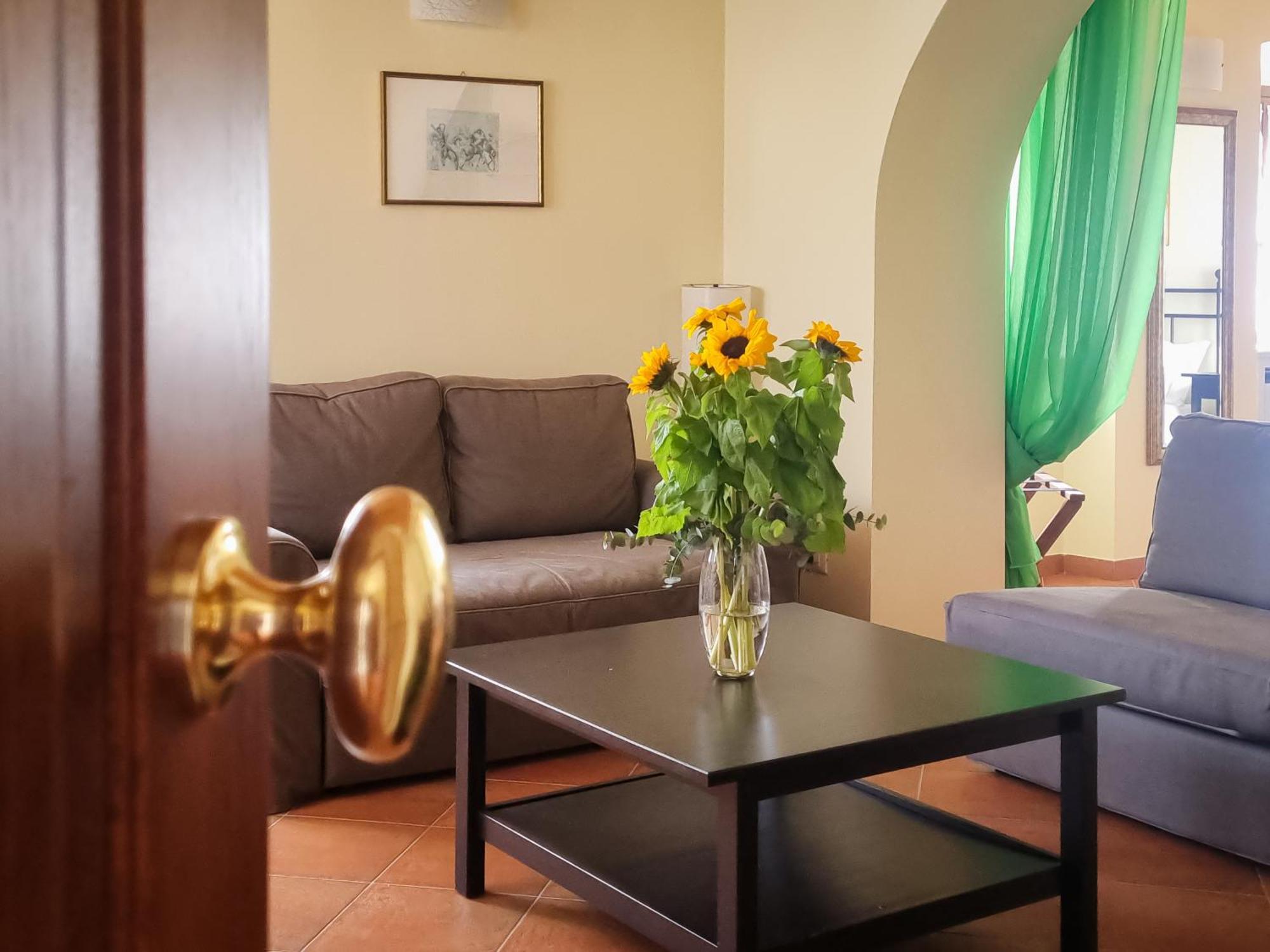 Locanda Il Monastero Ortonovo Екстер'єр фото