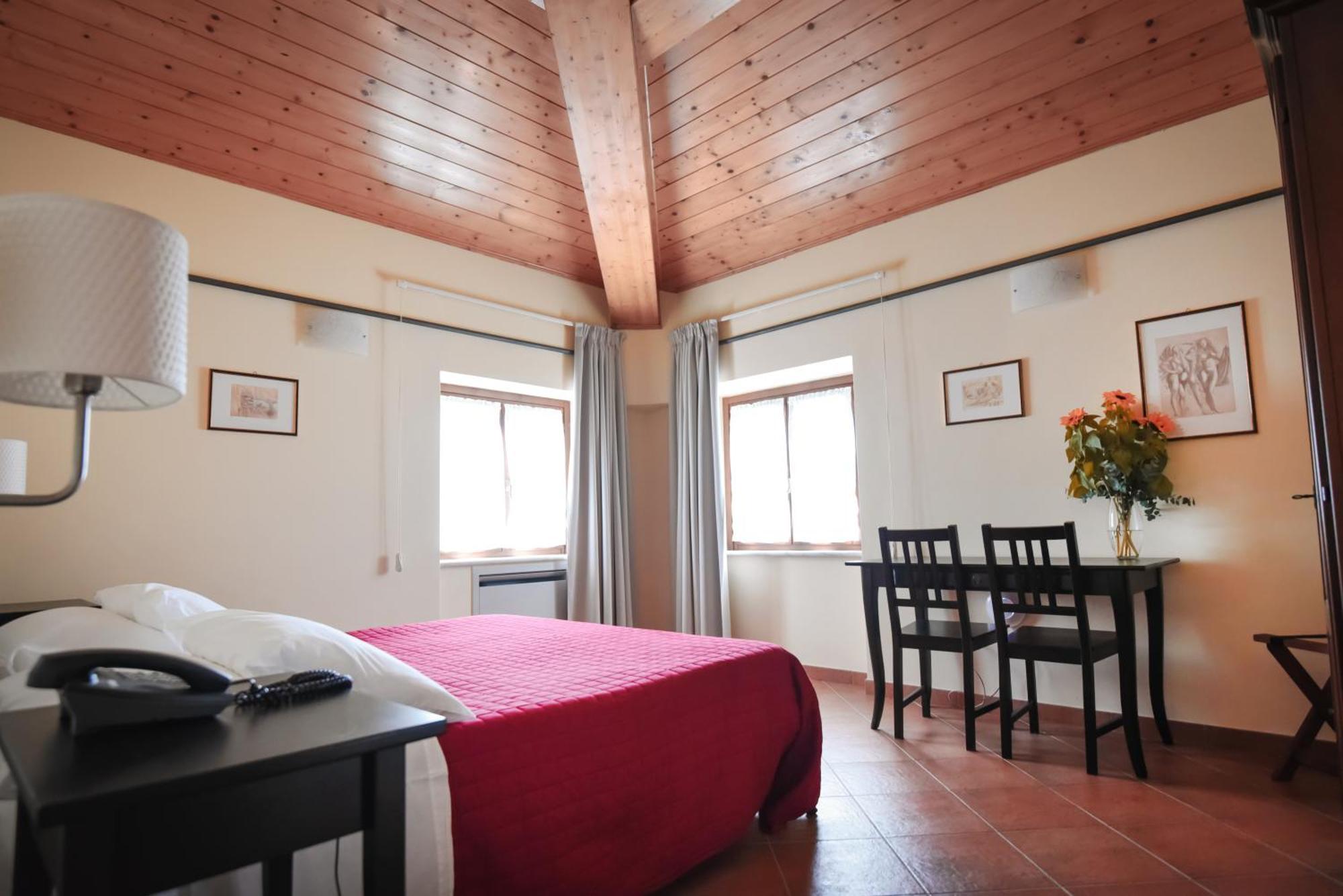 Locanda Il Monastero Ortonovo Екстер'єр фото