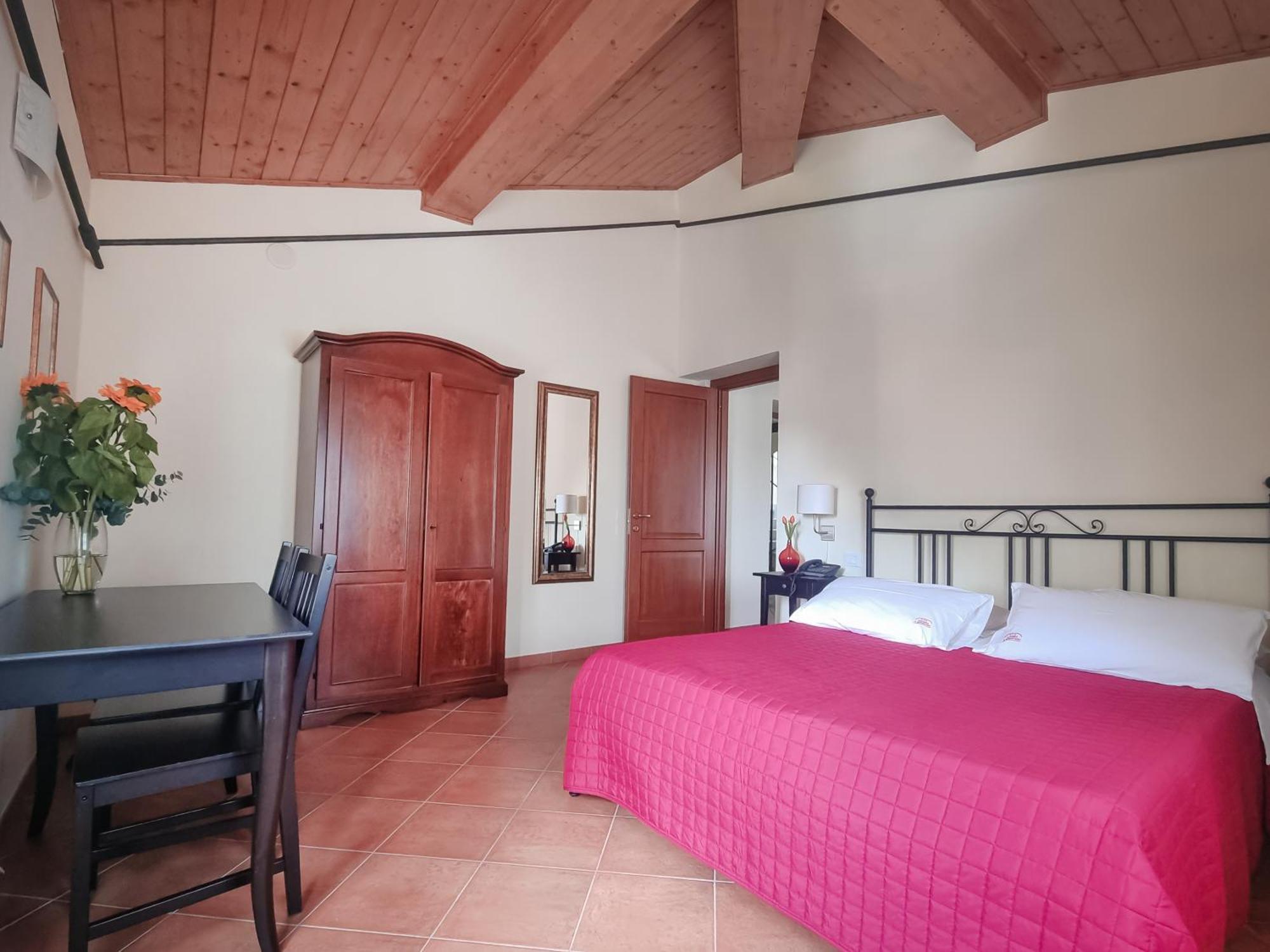Locanda Il Monastero Ortonovo Екстер'єр фото