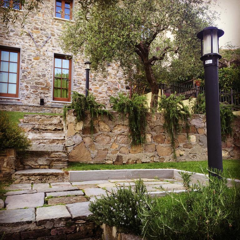 Locanda Il Monastero Ortonovo Екстер'єр фото